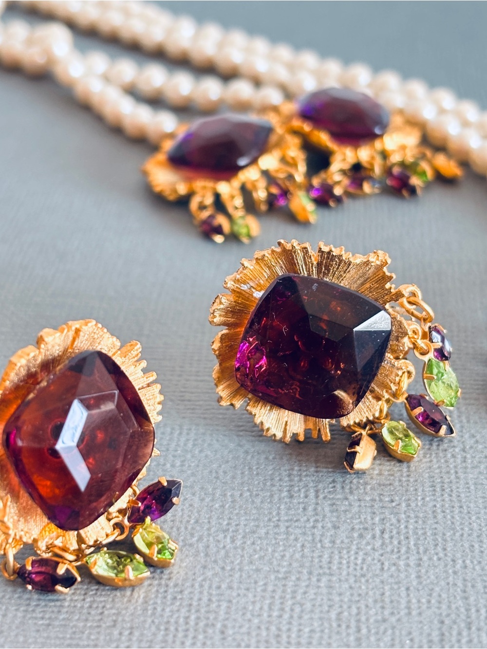 MCM Boucher Style Purple Lucite Lariat & Earrings Demi-Parure